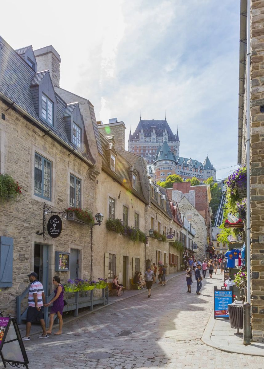 Photo used to test AI photo geolocation: a busy street with shops and a castle